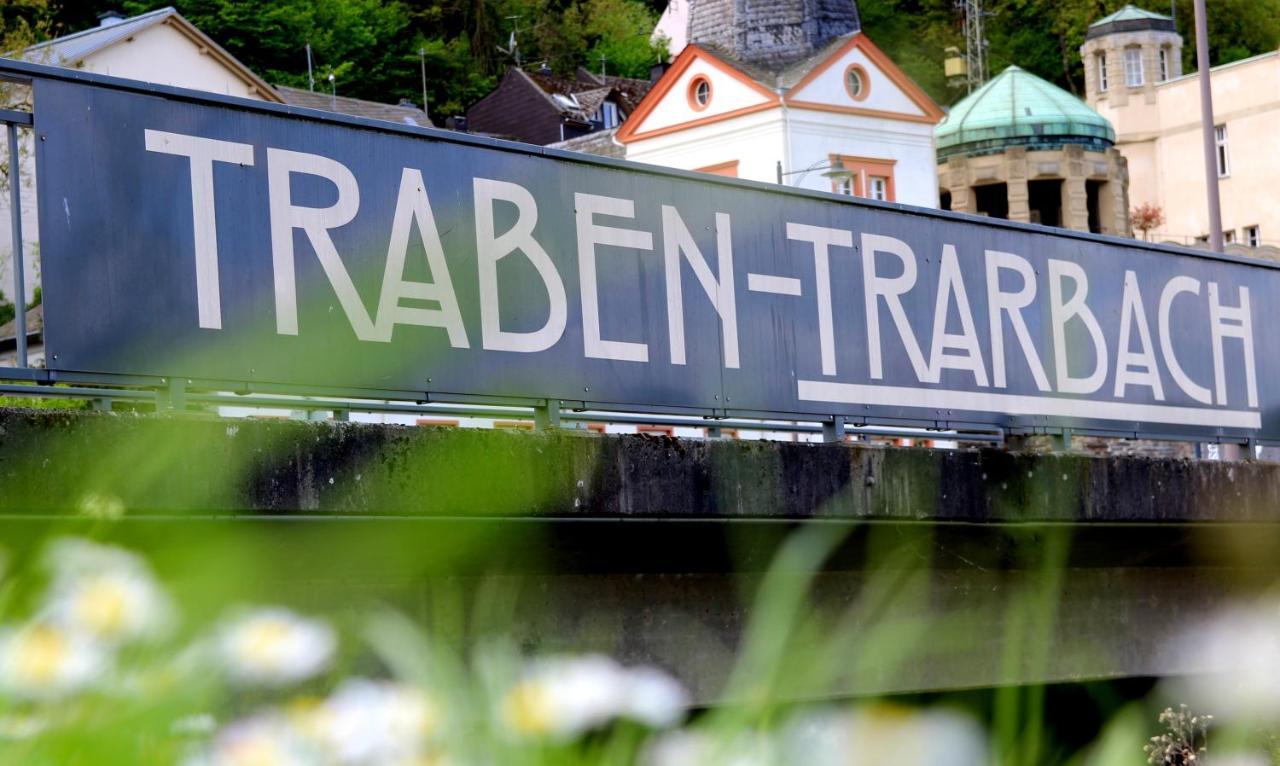 Moselromance - Luxusapartment - Grosse Terrasse - Ruhige Lage Traben-Trarbach Zewnętrze zdjęcie