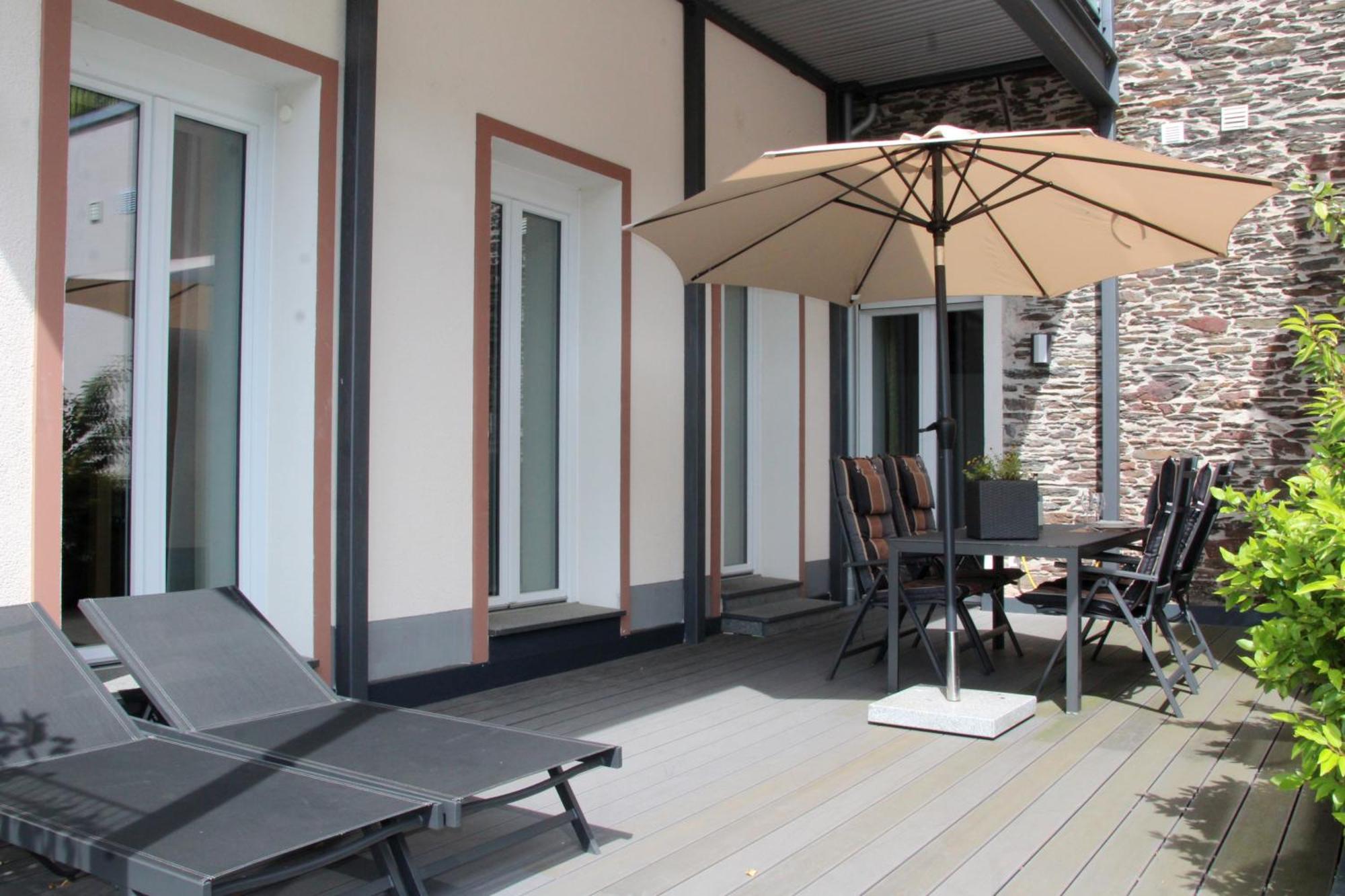 Moselromance - Luxusapartment - Grosse Terrasse - Ruhige Lage Traben-Trarbach Zewnętrze zdjęcie